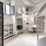 Elegant Flat In The Historic Rome Near Colosseum!