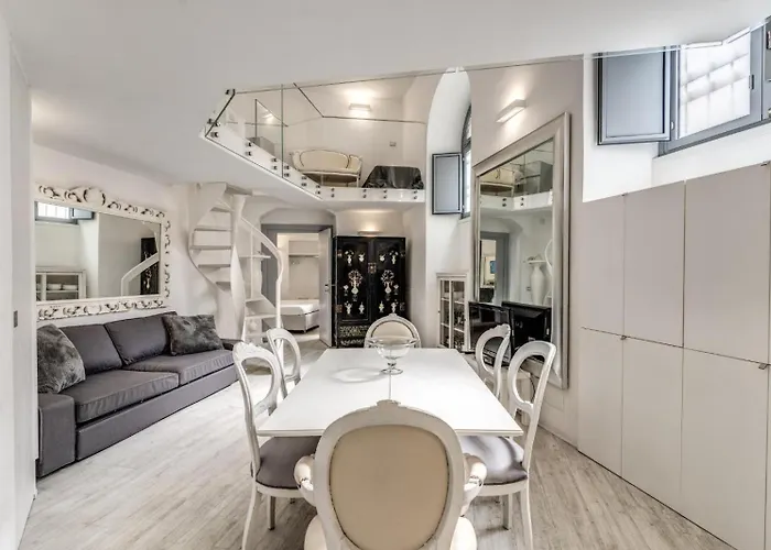 Elegant Flat In The Historic Rome Near Colosseum!